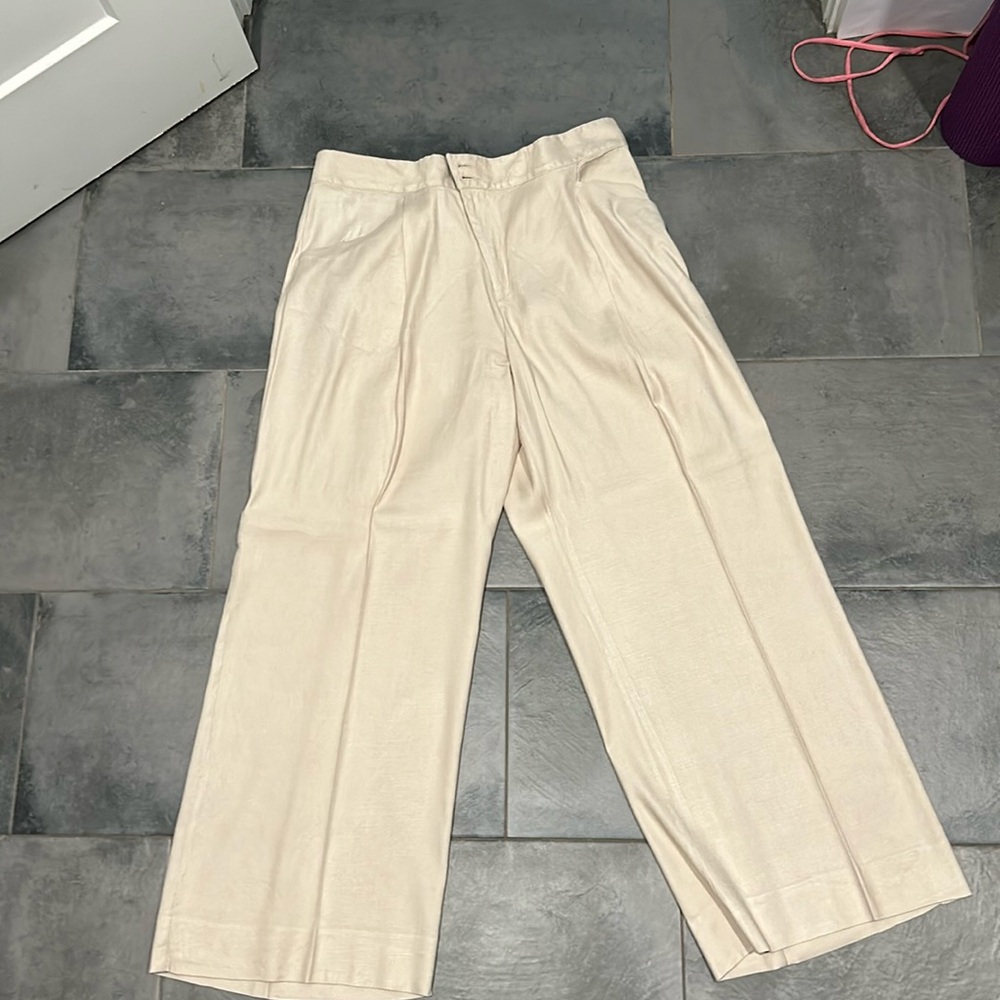 Women’s Cabi Traipse trousers. Size 16.